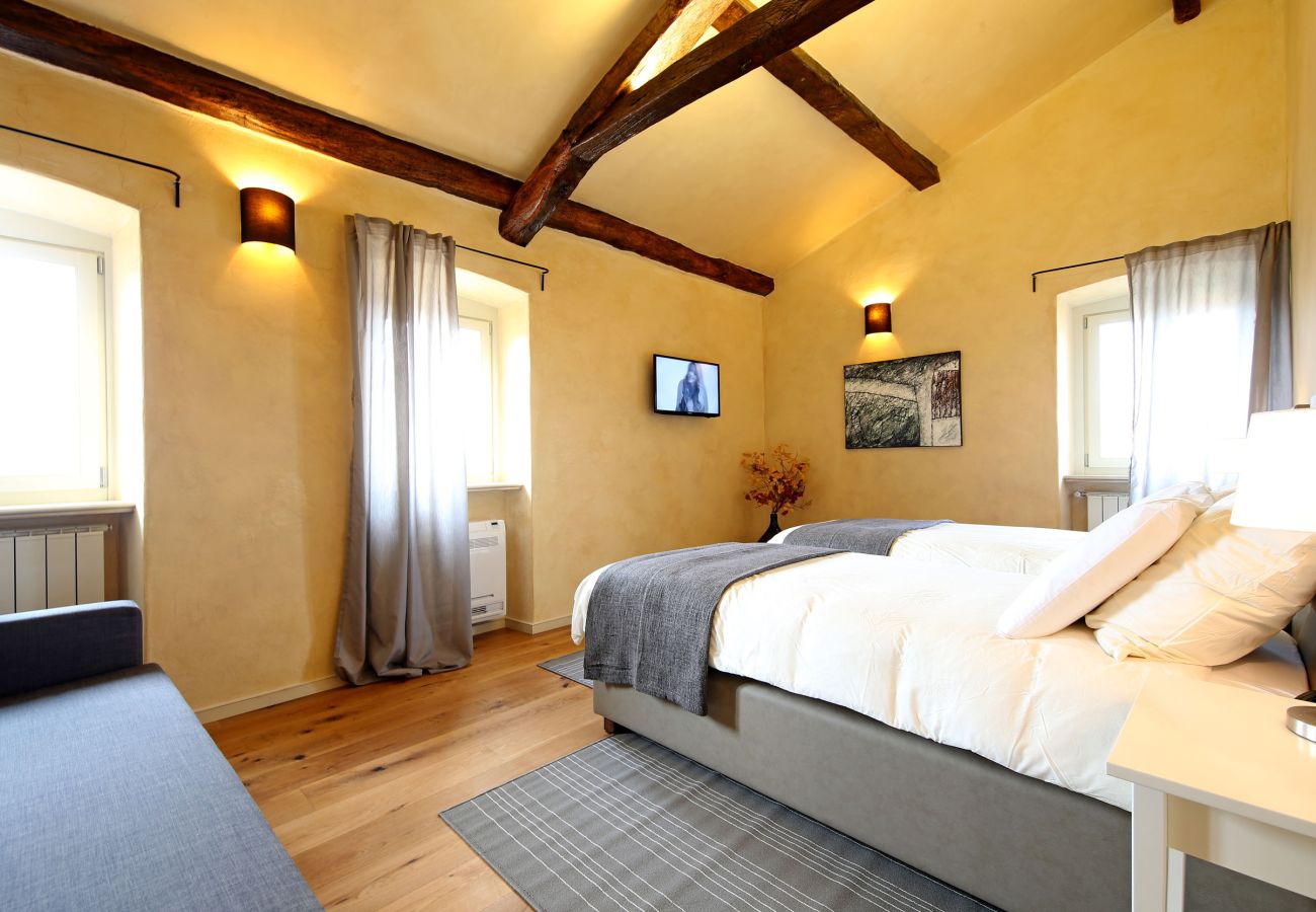 Villa a Kaldir - Villa Benvenuti near Motovun for 8 people - pet friendly with salt - water pool