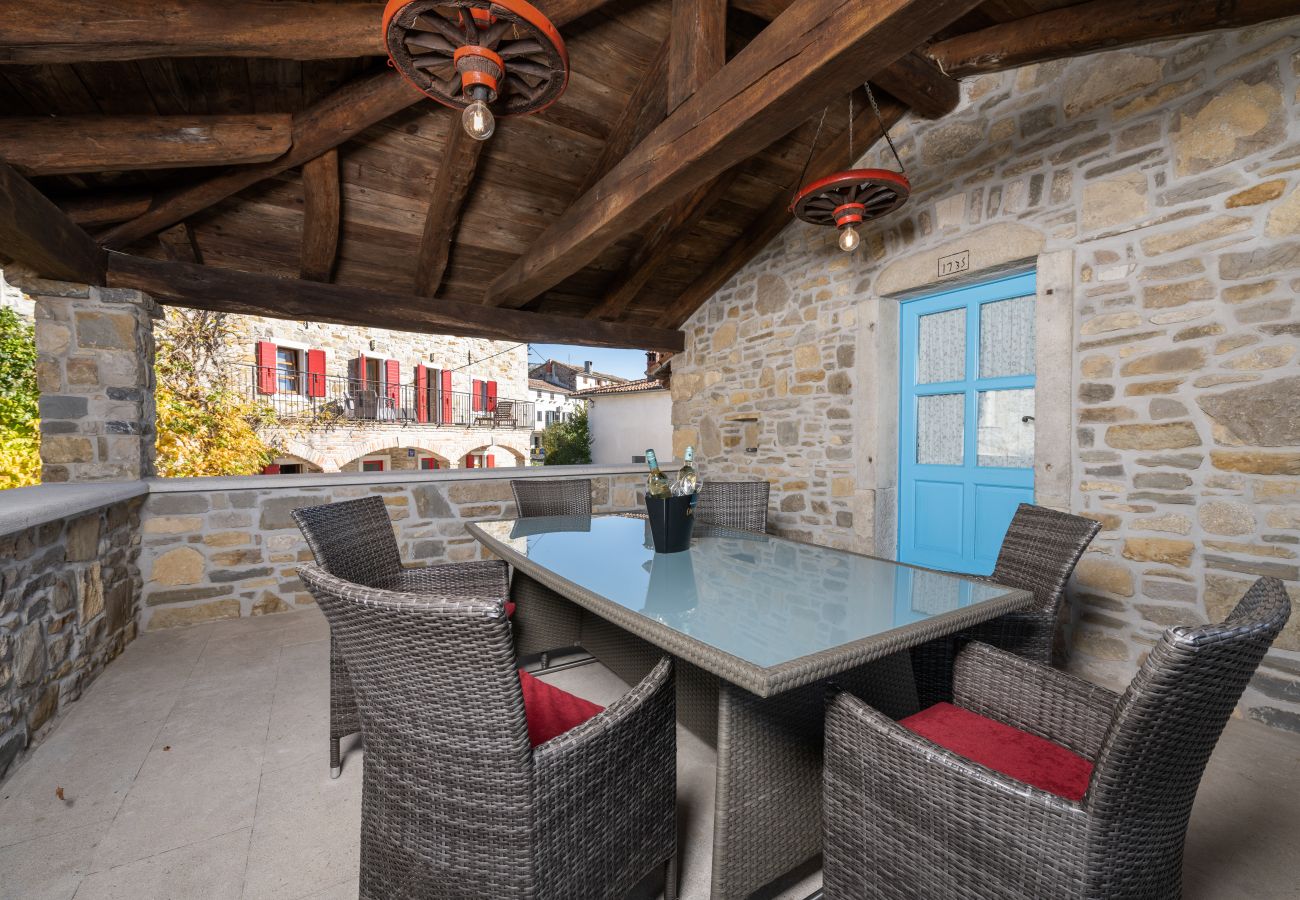 Villa a Buzet - Villa Denis Village in Central Istria for 28 people pet friendly complex of 4 stone houses