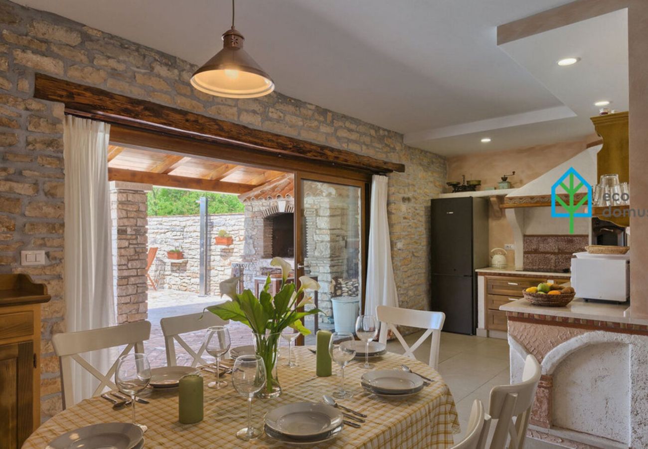 Villa a Šajini - Villa Milica for 6 people - pet friendly eco house with private pool