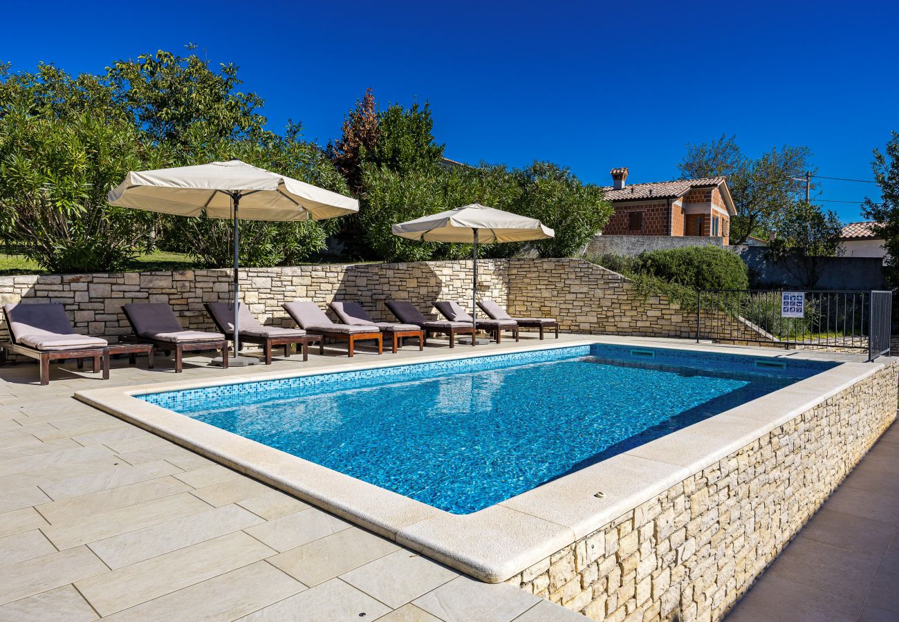 Villa a Labin - Villa Antoana for 8 people in Labin - Rabac with children playground & private pool