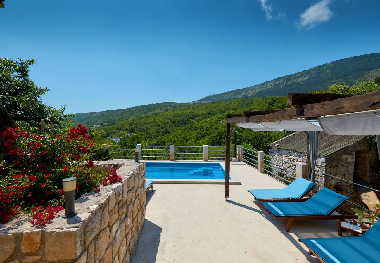 Villa a Mošcenicka Draga - Villa Eugenia for 8 people with private pool & large garden only 3 km from the beach