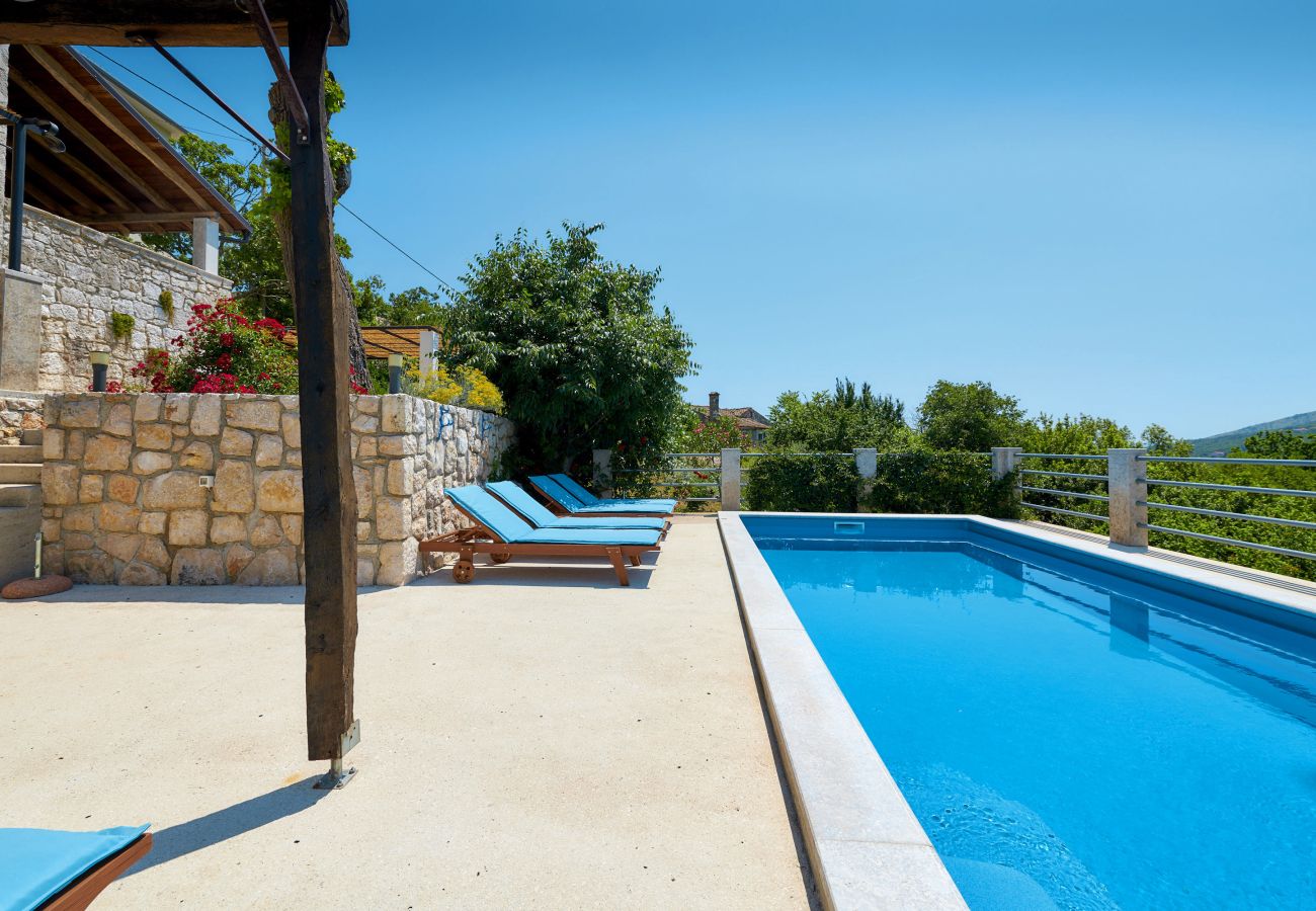 Villa a Mošcenicka Draga - Villa Eugenia for 8 people with private pool & large garden only 3 km from the beach