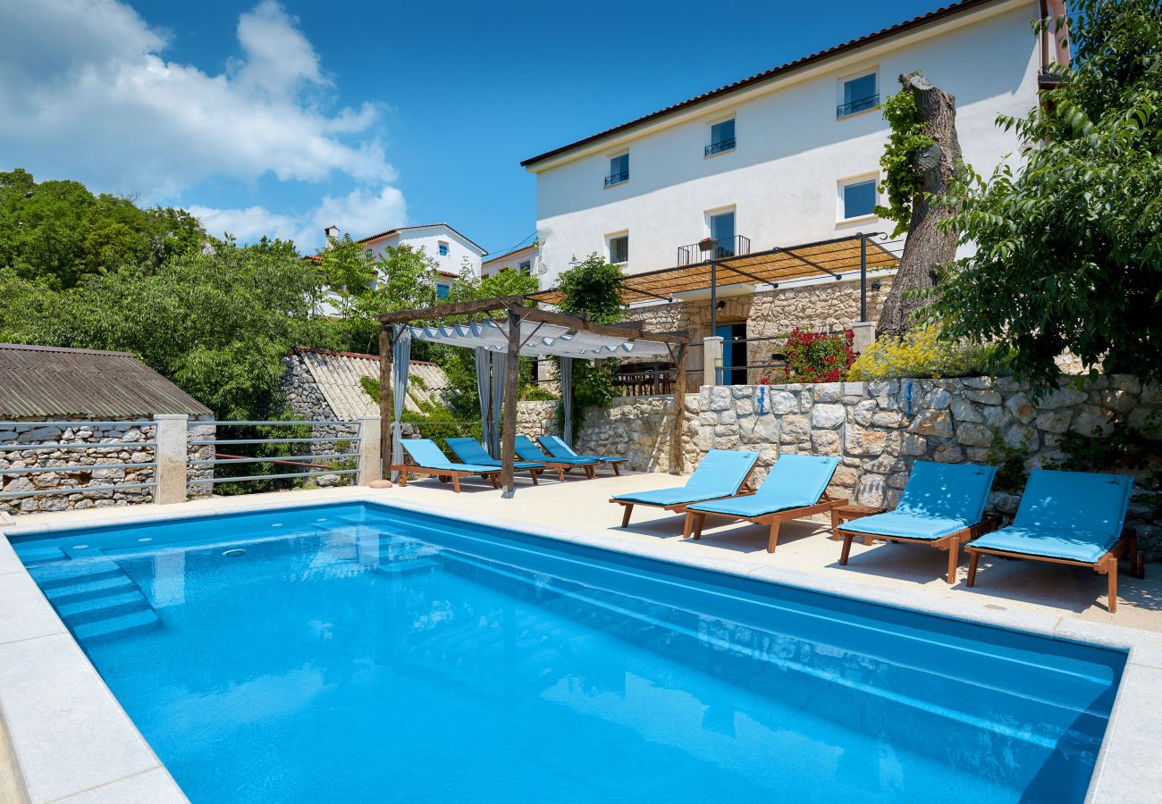 Villa a Mošcenicka Draga - Villa Eugenia for 8 people with private pool & large garden only 3 km from the beach