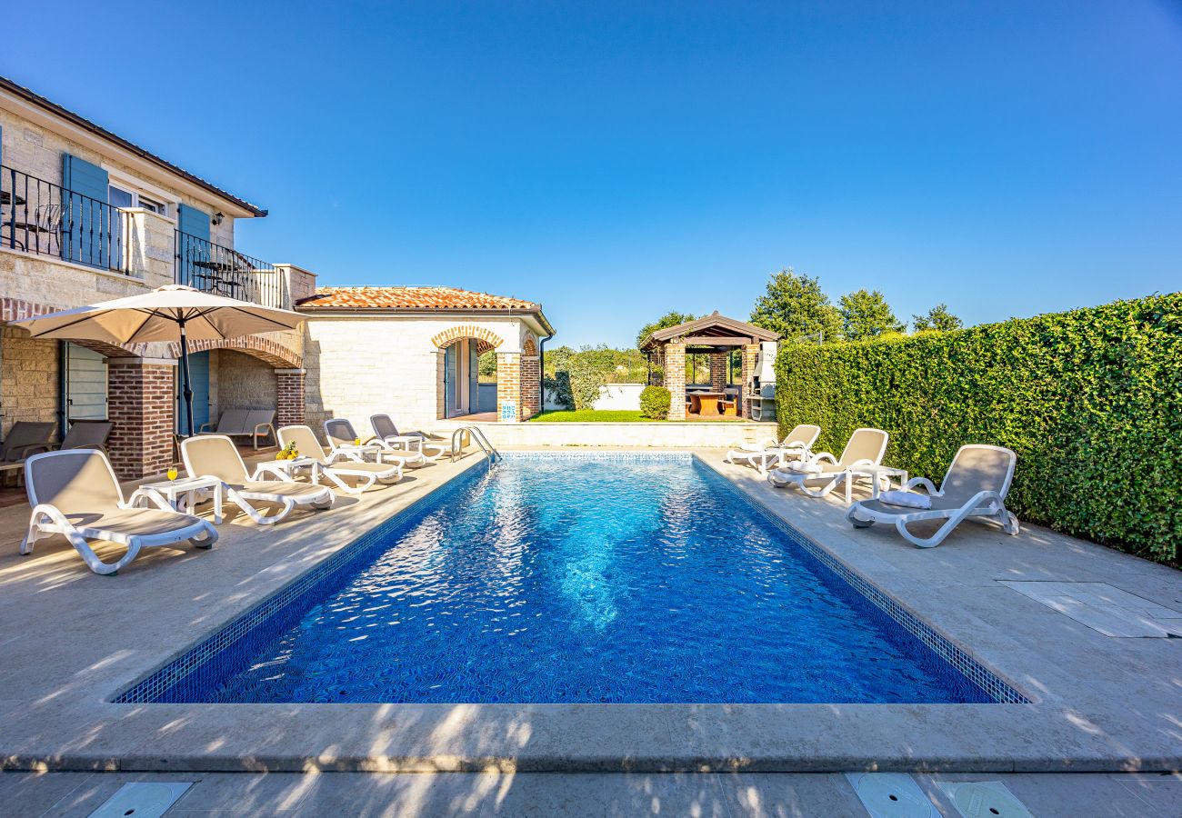 Villa a Medulin - Villa Bosco in Medulin with sea view and private pool only 300 meters from the beach