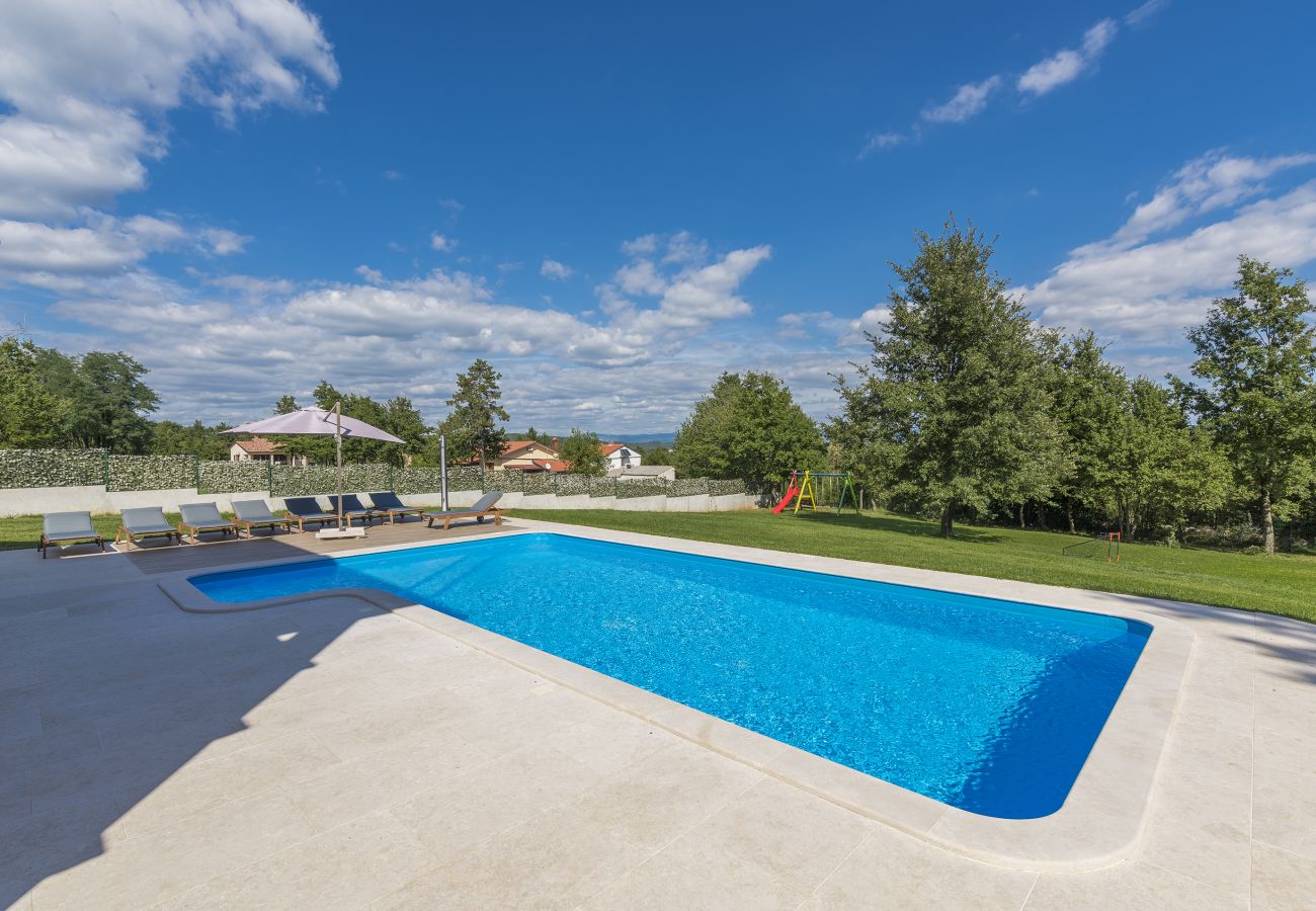 Villa a Pazin - Villa Anima for 8 people in Central Istria with children playground and 50 m2 private pool