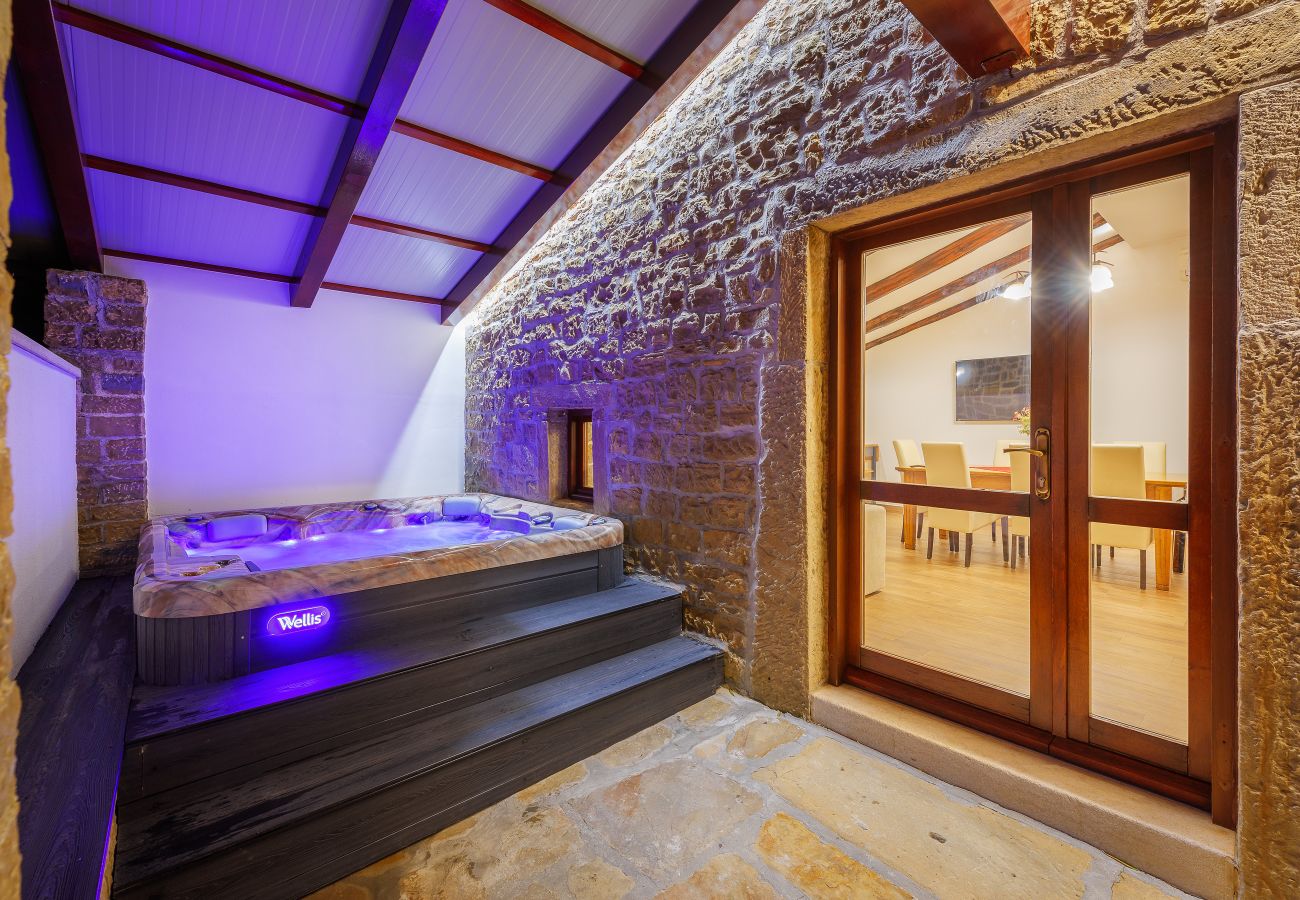 Villa a Zamaski Dol - Villa Zamask for 7 people in Central Istria with jacuzzi & sauna