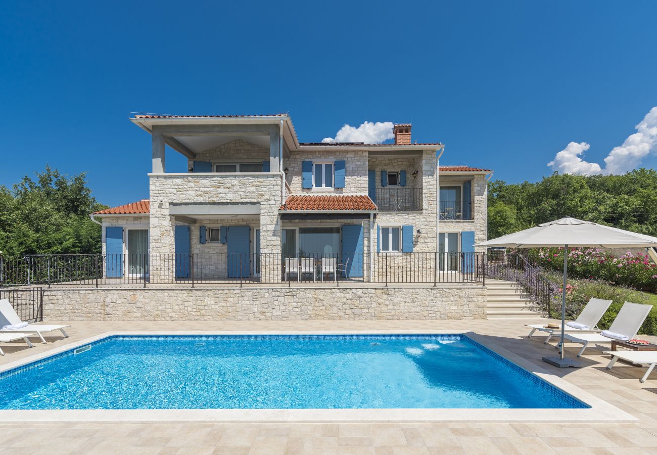 Villa a Višnjan - Villa Sterpazzi for 8 people near Poreč with 38 m2 heated pool, sea view & wellness