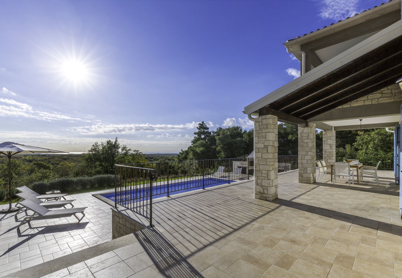 Villa a Višnjan - Villa Sterpazzi for 8 people near Poreč with 38 m2 heated pool, sea view & wellness