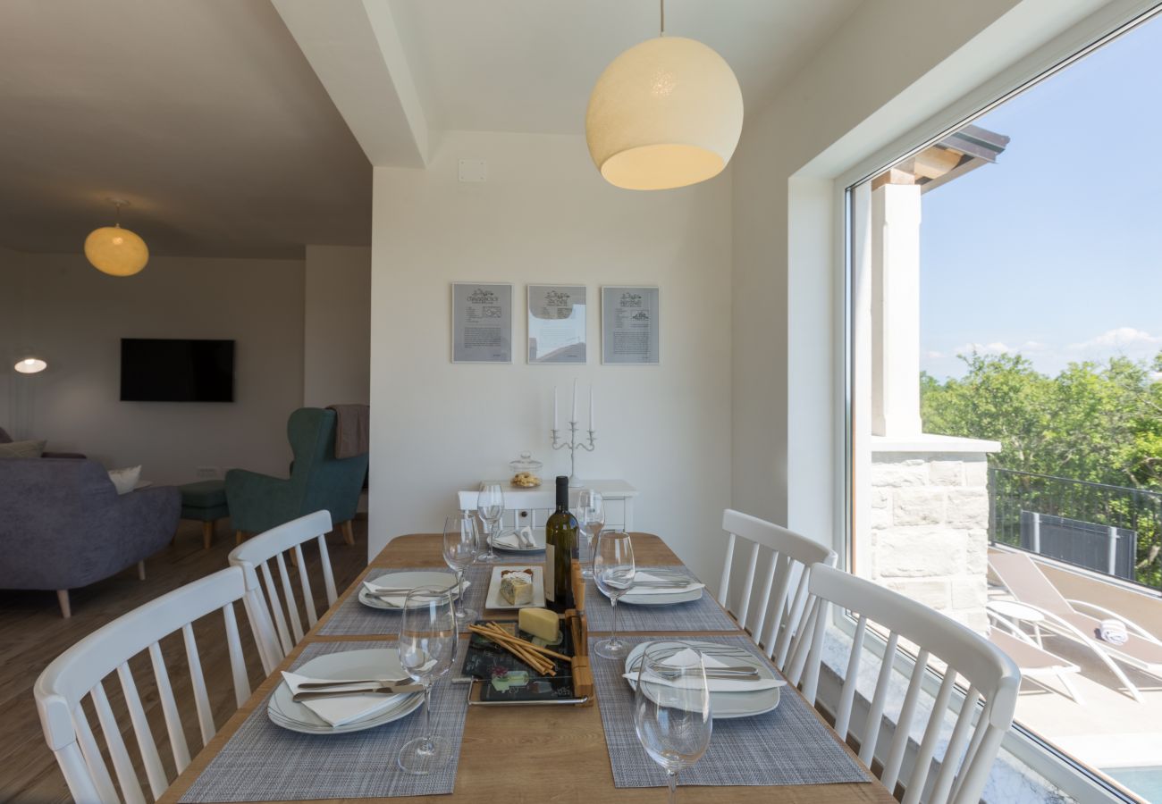 Villa a Krasica - Villa Skraline for 6 people near Umag with salt-water private pool 