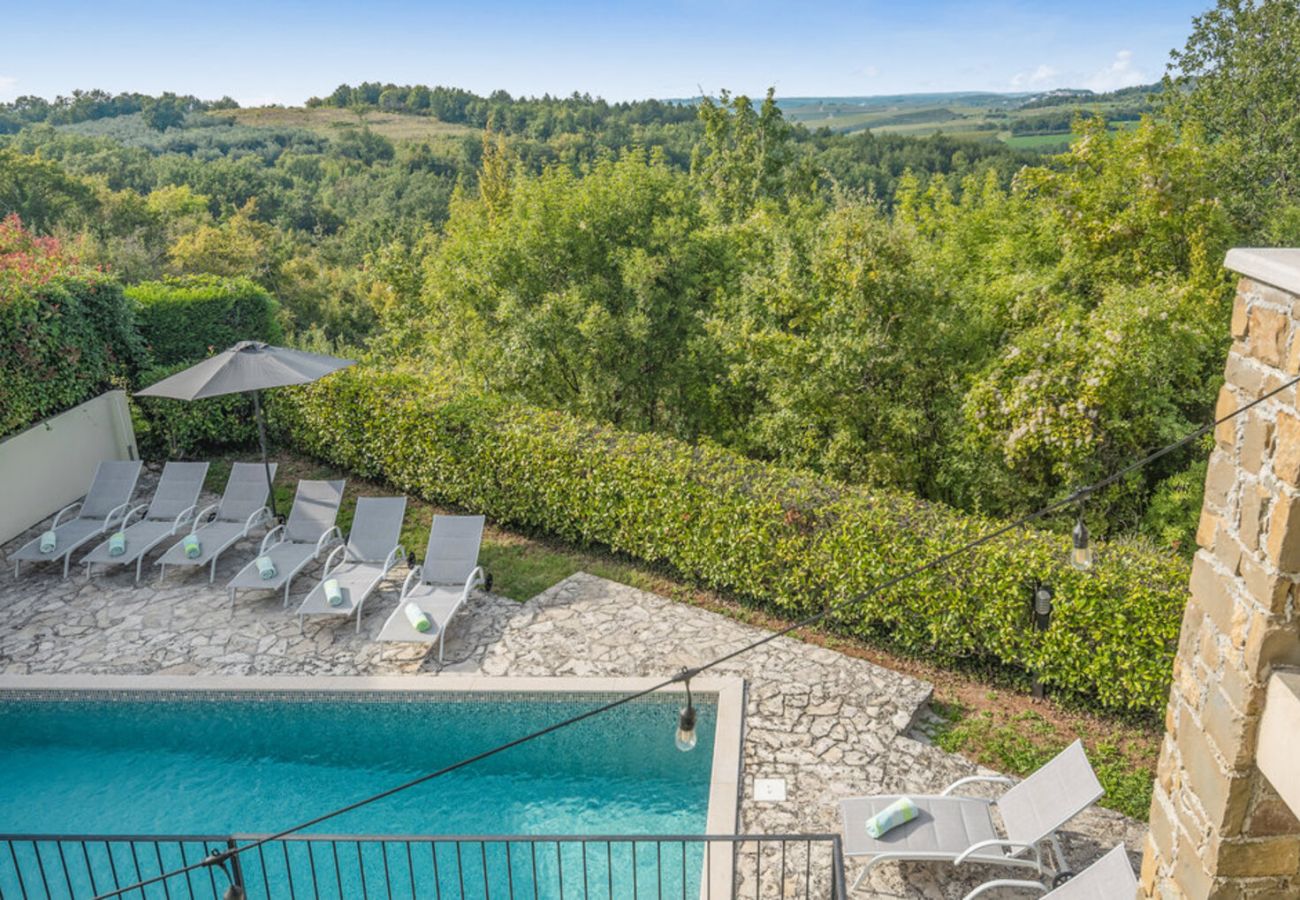 Villa a Baredine - Villa Morgan for 8 people in Central Istria with 45 m2 heated pool & pet friendly