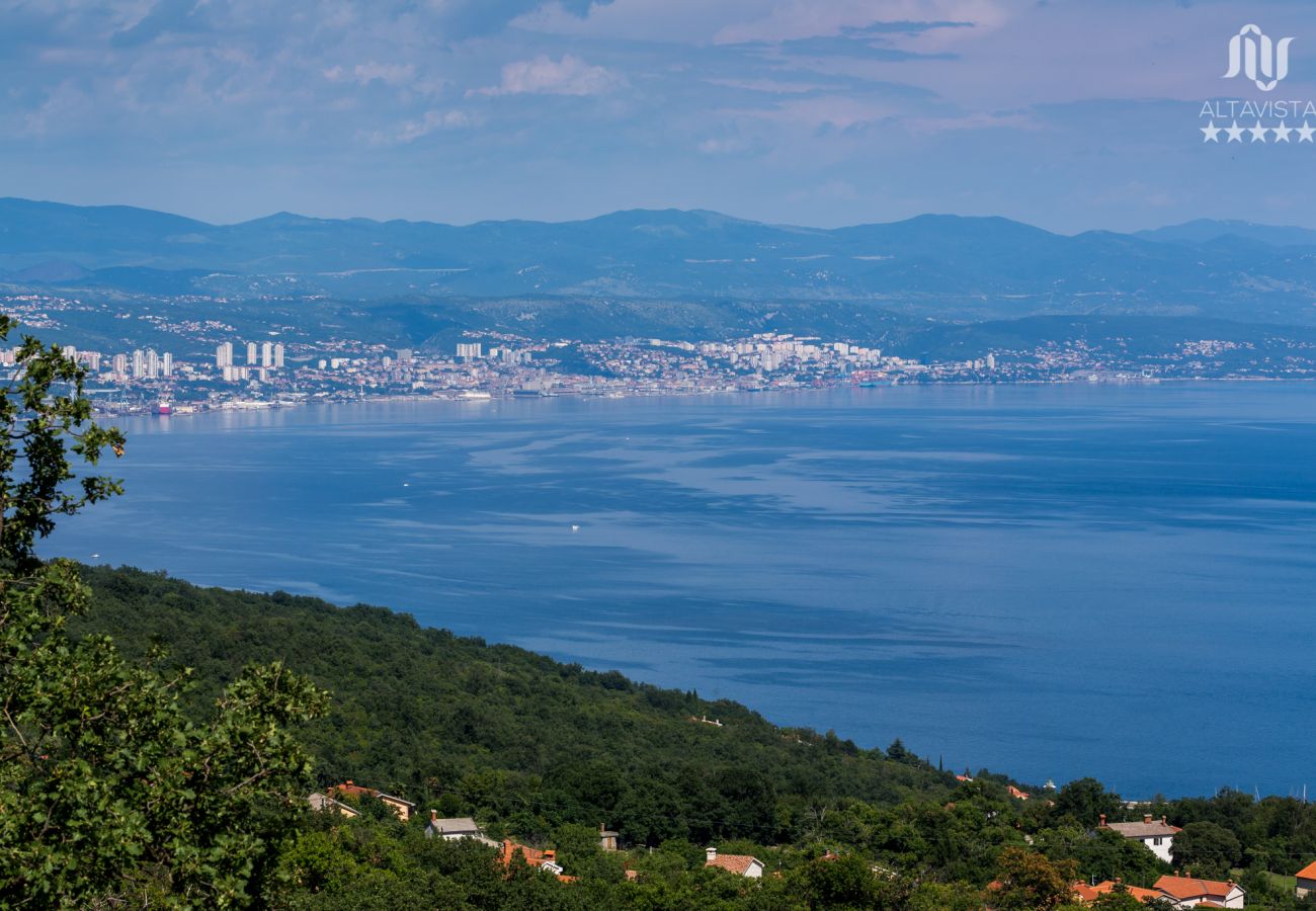 Villa a Poljane - Luxury Villa AltaVista for 8 people with wellness, private mini golf court & amazing sea view