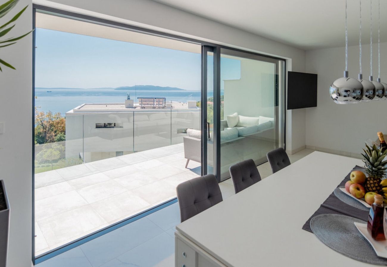 Villa a Opatija - Villa The Boat for 6+2 near Opatija with sea view & infinity pool at balcony