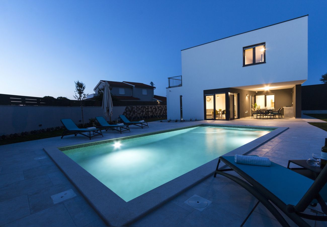 Villa a Pula - Villa Moderna near Pula for 8 people with private pool 