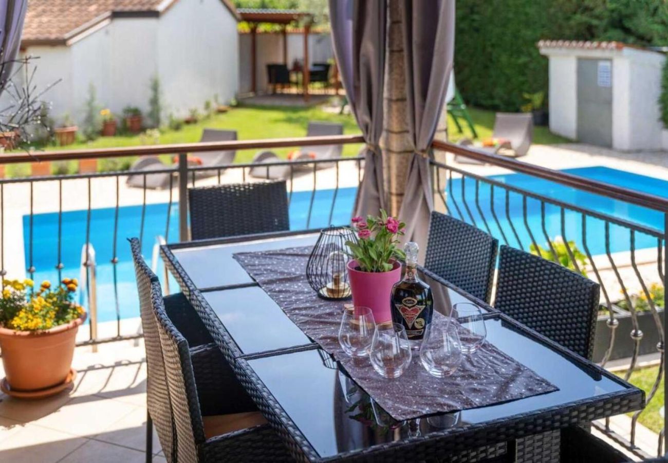 Villa a Porec - Villa Mia & Iva for 6 people near Poreč with private pool and pet friendly