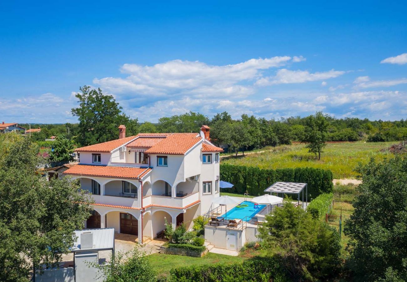 Villa in Micetici - Villa Eufemia near Poreč with large garden and outdoor playground for kids