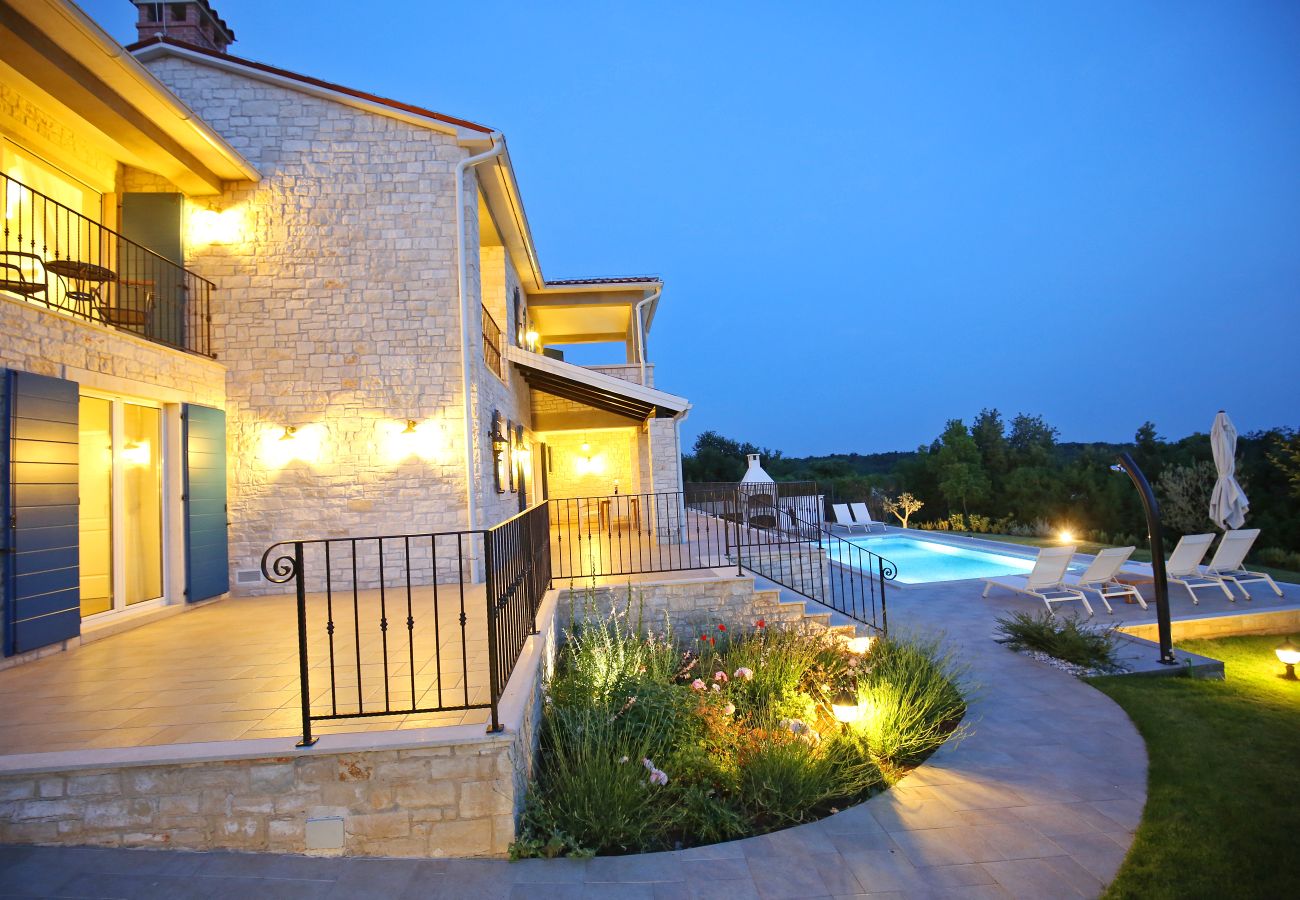 Villa in Babudri - Villa Babudri near Poreč for 10 people with jacuzzi & spa