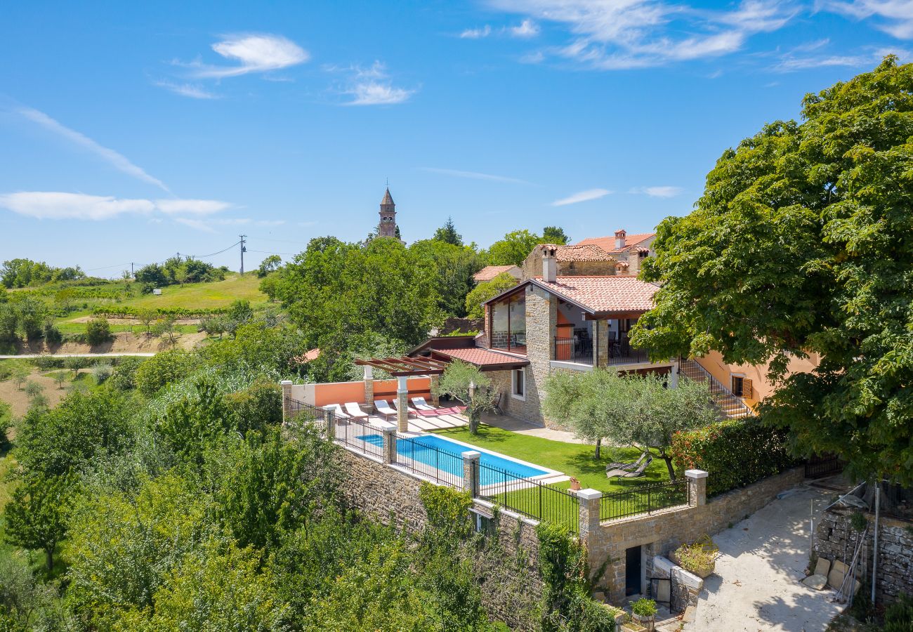 Villa in Zamaski Dol - Villa Zamask for 7 people in Central Istria with jacuzzi & sauna