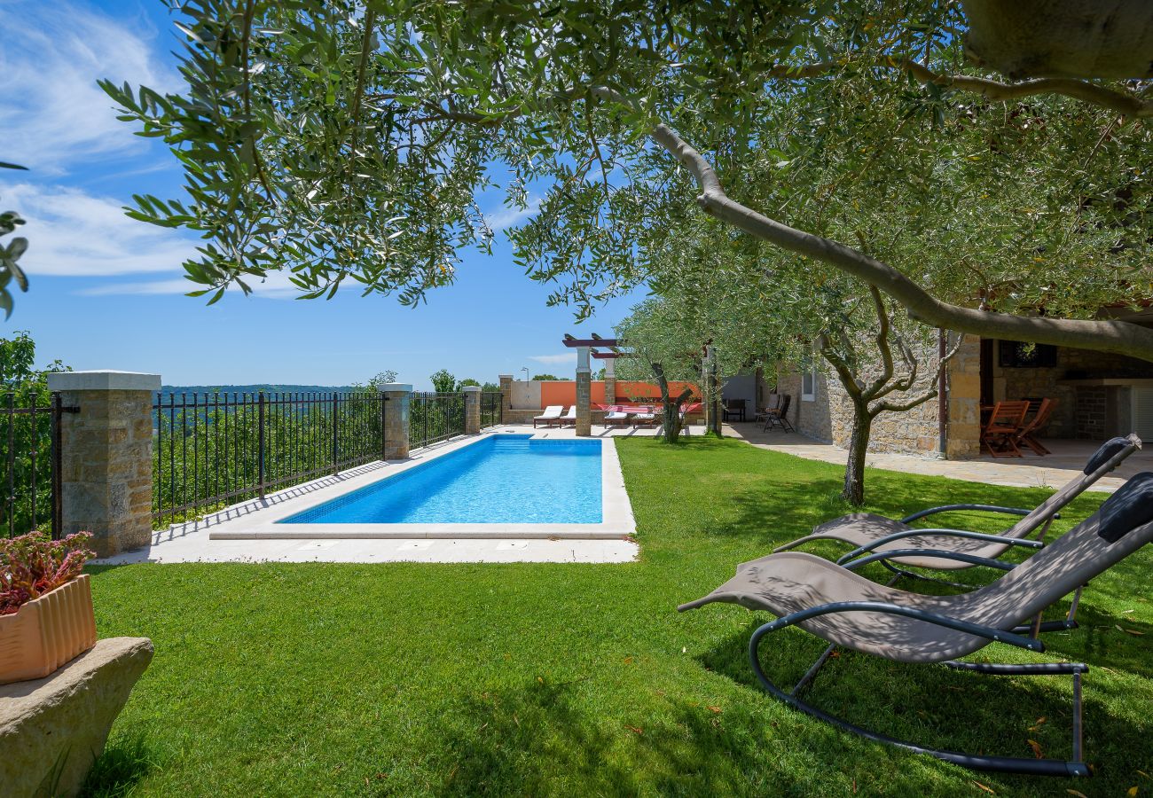 Villa in Zamaski Dol - Villa Zamask for 7 people in Central Istria with jacuzzi & sauna