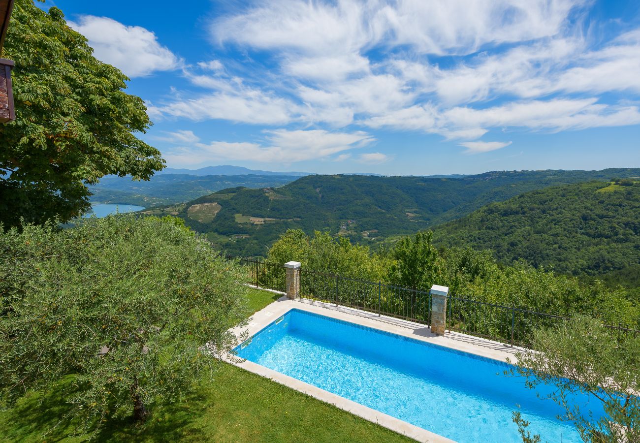 Villa in Zamaski Dol - Villa Zamask for 7 people in Central Istria with jacuzzi & sauna