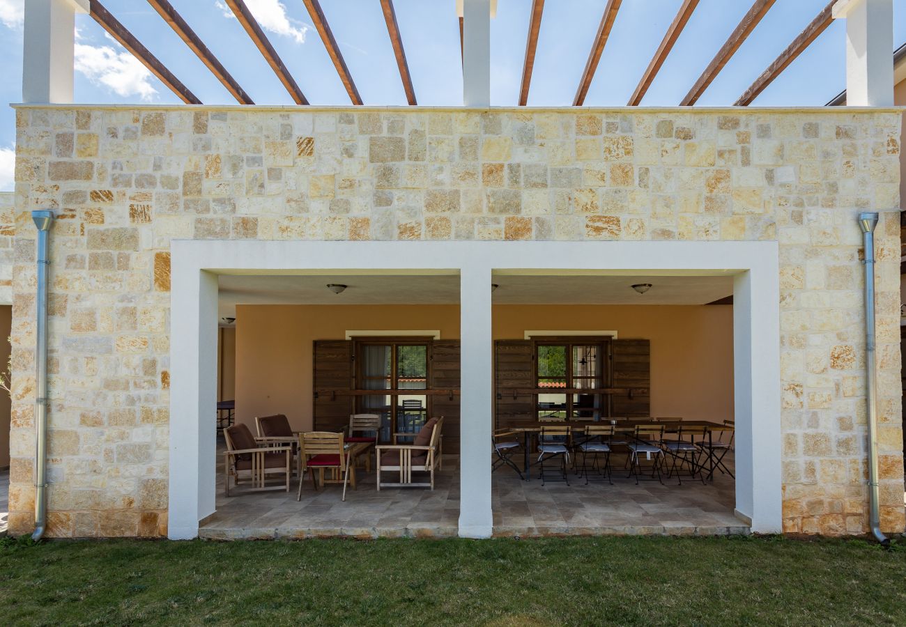 Вилла на Sveti Kirin - Villa Cirka in Central Istria for 12+2 persons with Pool Heating & pool table 