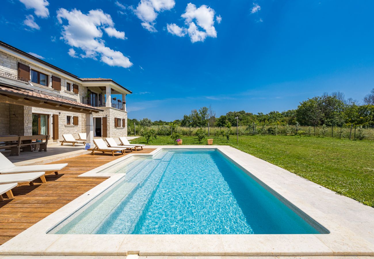 Вилла на Galižana - Villa Campagna near Fažana with 7.250m2 large garden and sauna