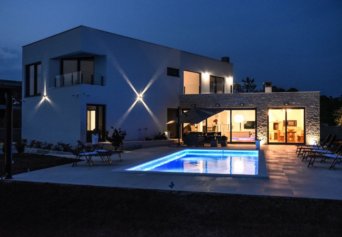 Вилла на Juršici - Villa EmMa Istria in Central Istria with sea view, pool heating and underfloor heating