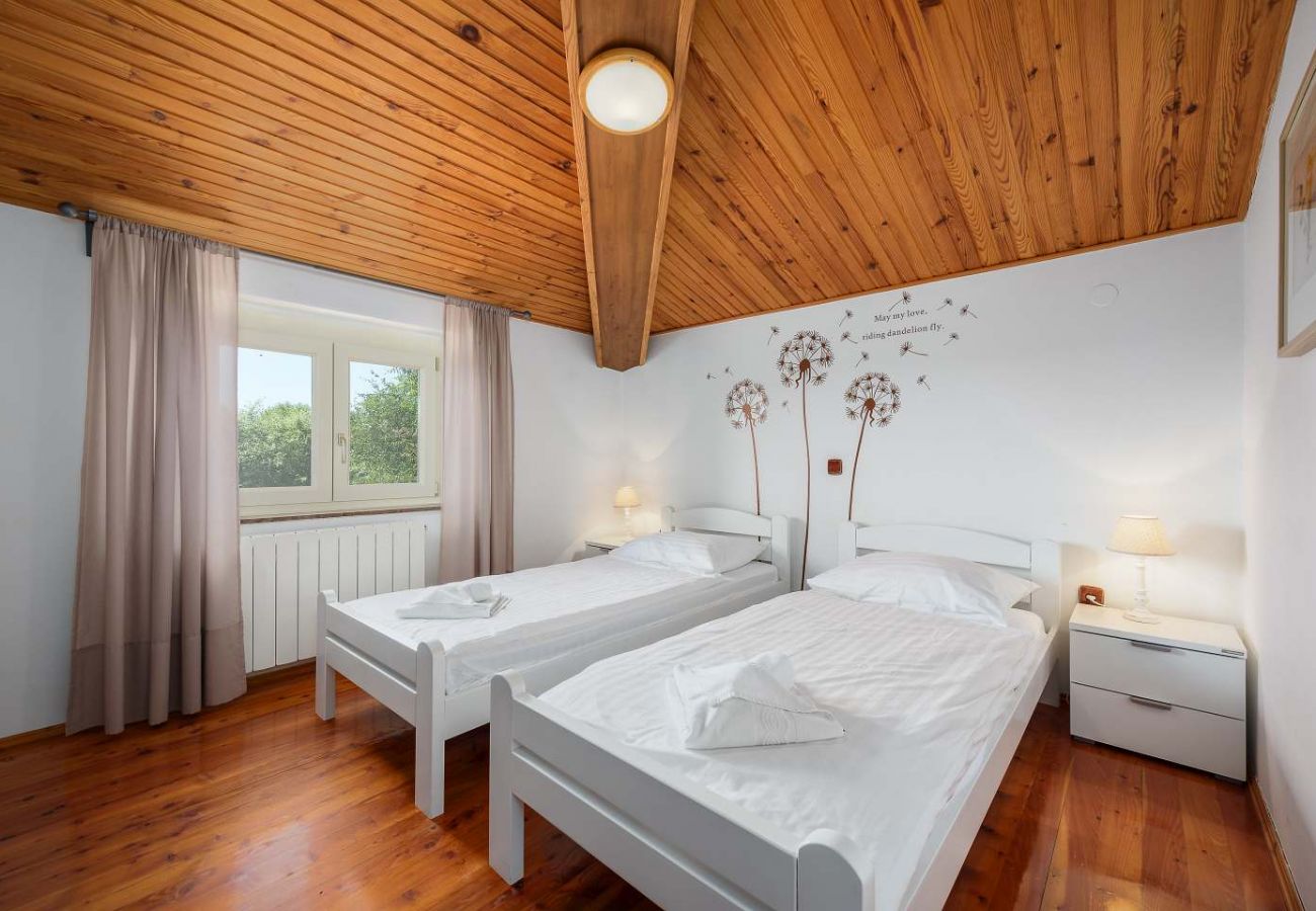 Вилла на Micetici - Villa Eufemia near Poreč with large garden and outdoor playground for kids