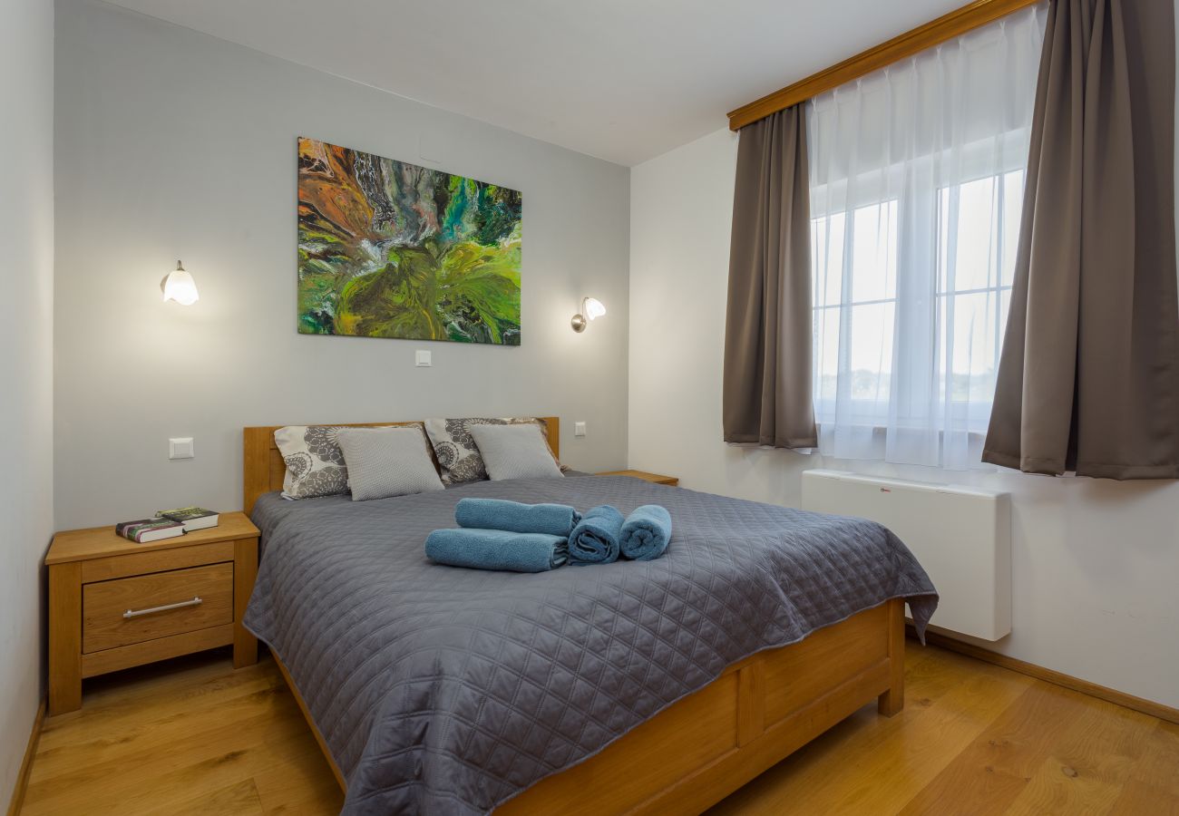 Вилла на Rakalj - Villa Krase kids friendly for 10 persons near Rakalj with sauna - fitness & playground