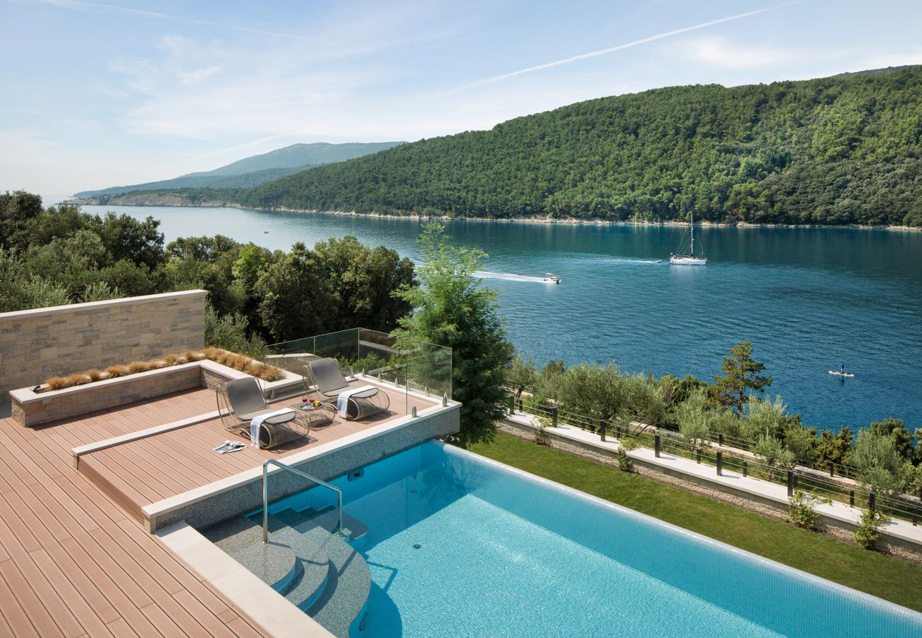 Вилла на Duga Luka - Villa Vlastelini II near Labin - Rabac with sea view, beachfront and wellness