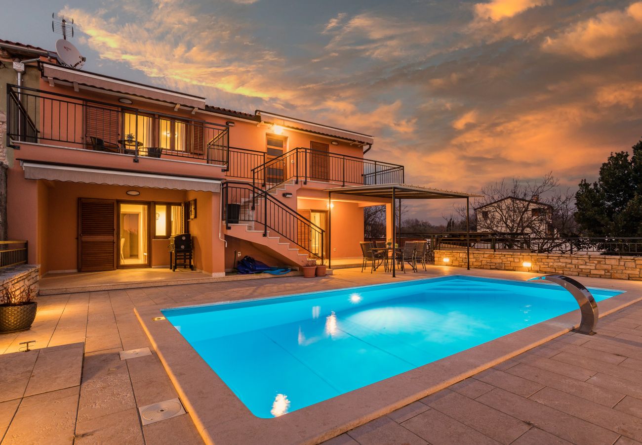 Вилла на Juršici - Villa Ana in Central Istria for 12 persons with private saltwater Pool