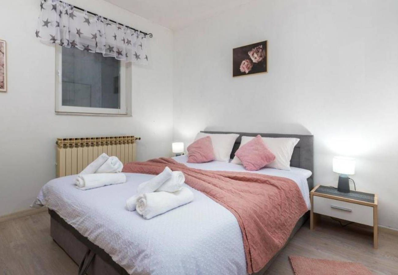 Вилла на Oprtalj - Casa Sara and Sasha near Motovun with private pool - pet friendly truffle paradise