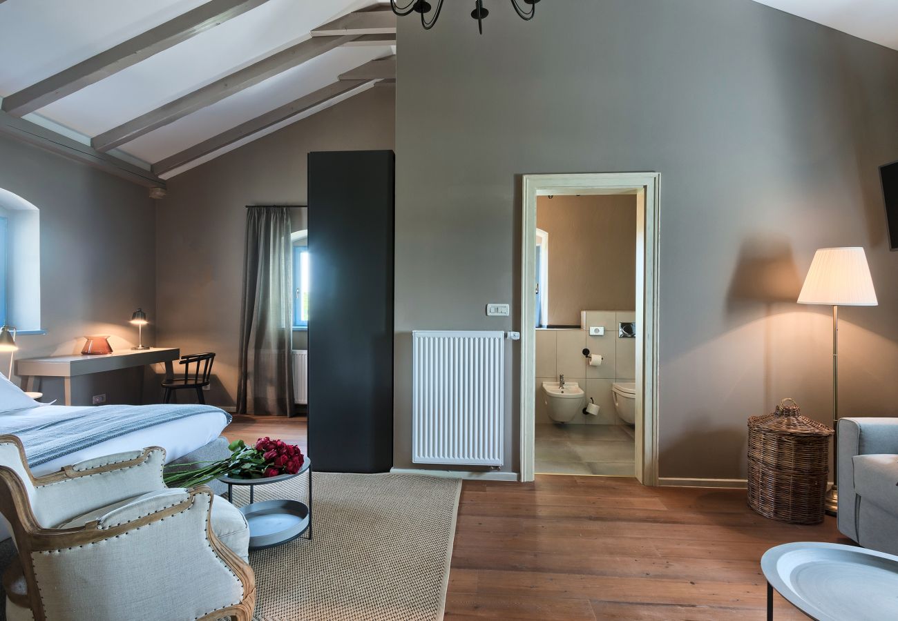 Вилла на Cabrunici - Stancija Cabrunici in Central Istria with large garden and Wellness