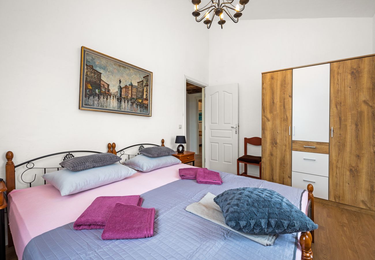 Вилла на Cabrunici - Villa Aldore in Central Istria for 6 persons with private pool