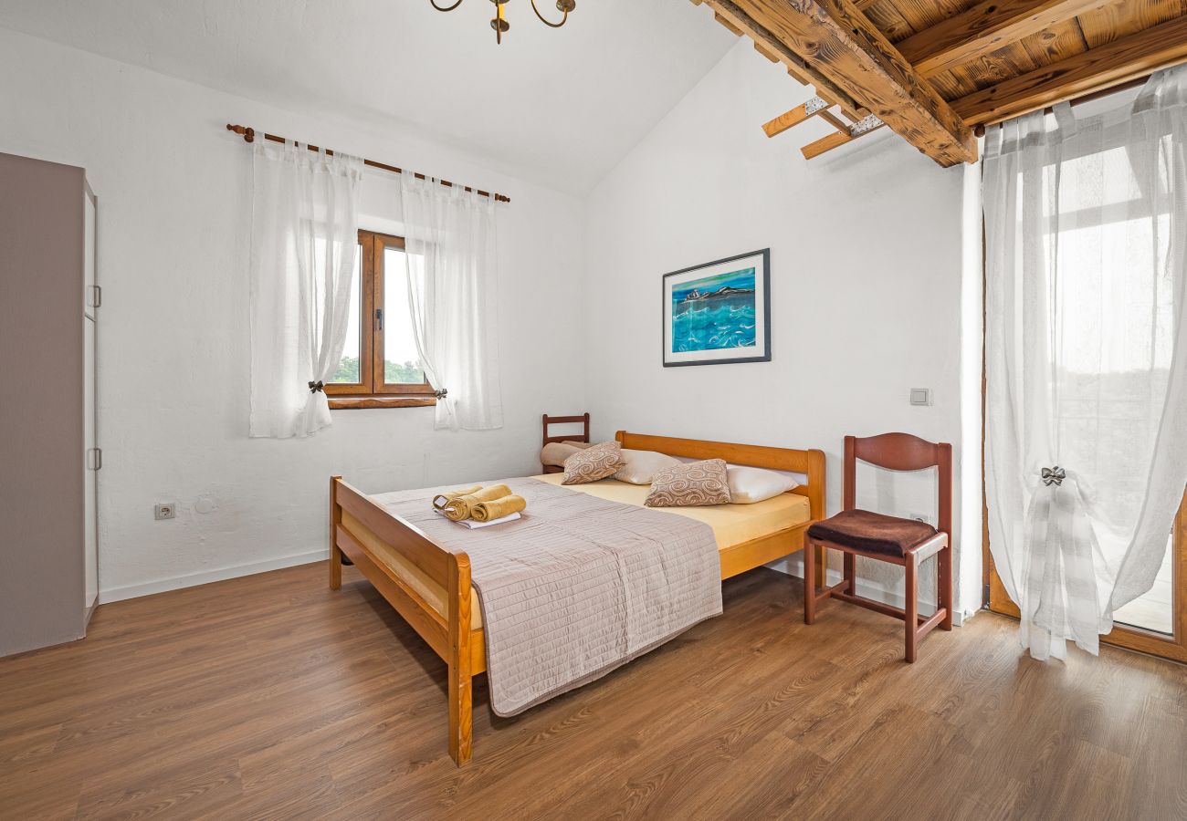 Вилла на Cabrunici - Villa Aldore in Central Istria for 6 persons with private pool