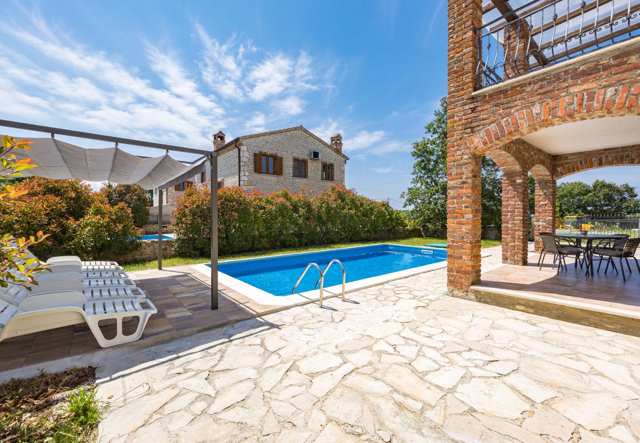 Вилла на Cabrunici - Villa Aldore in Central Istria for 6 persons with private pool