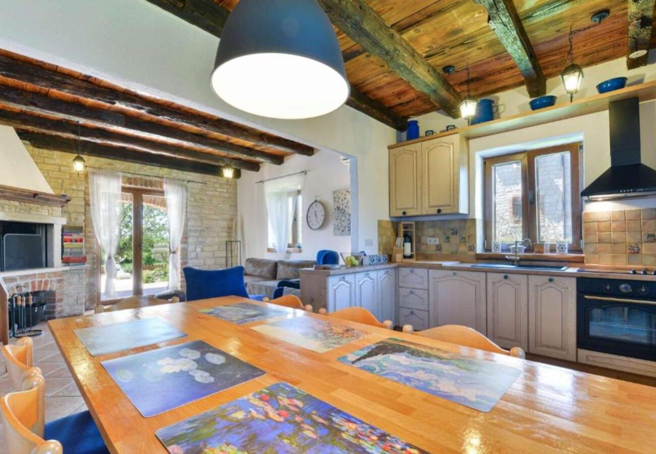 Вилла на Butkovici - Villa Sole in Central Istria for 10 people with 4 bedrooms and private pool