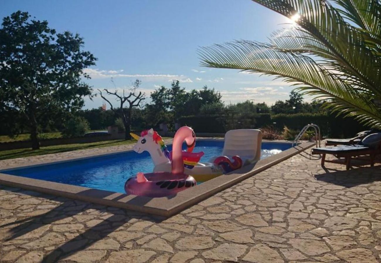 Вилла на Butkovici - Villa Sole in Central Istria for 10 people with 4 bedrooms and private pool