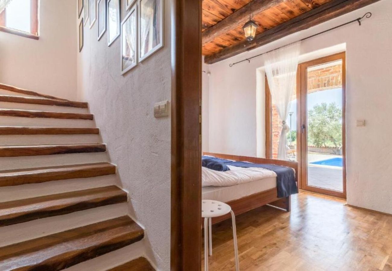 Вилла на Butkovici - Villa Sole in Central Istria for 10 people with 4 bedrooms and private pool