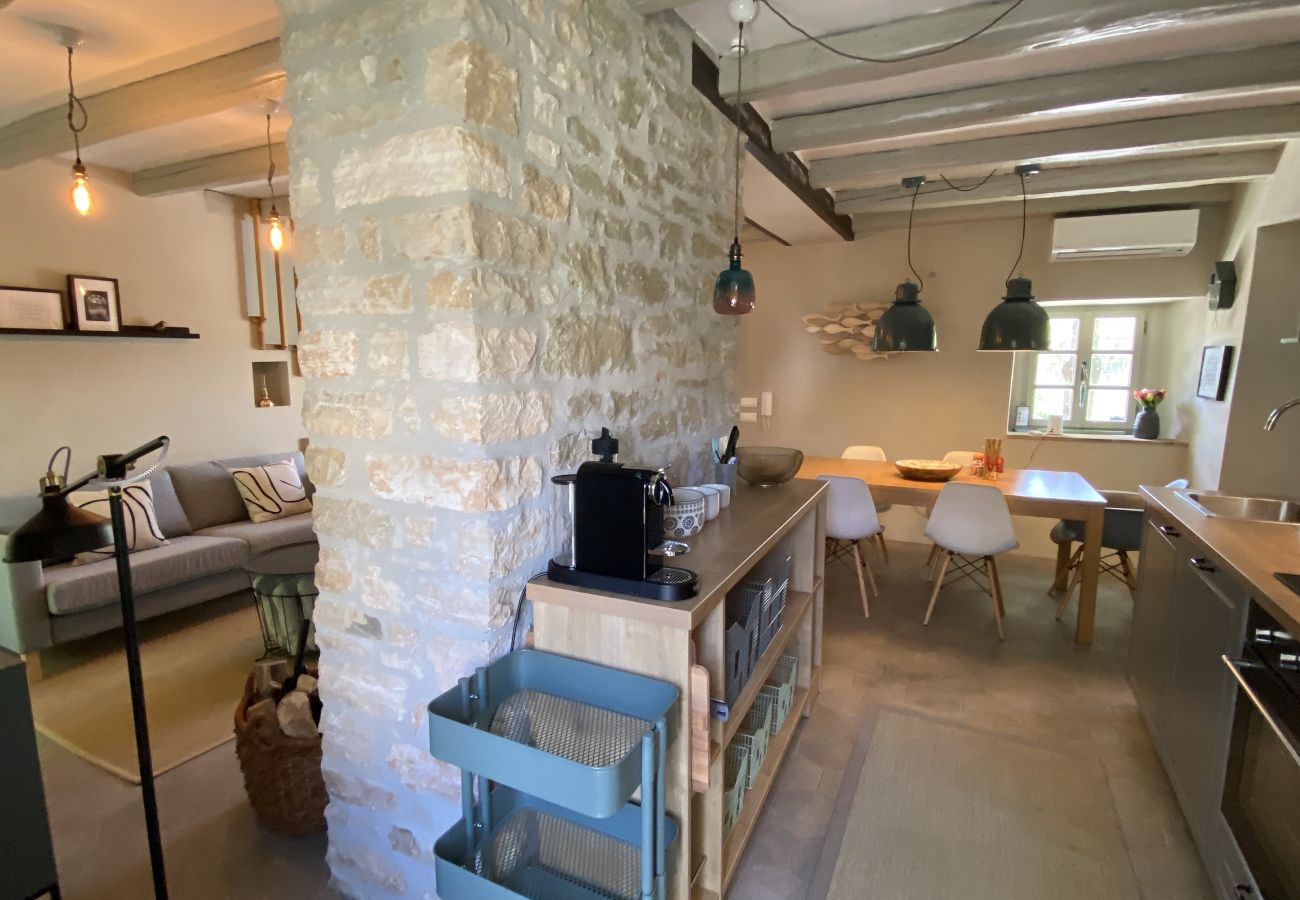 Вилла на Mrgani - Villa Kalu in Central Istria for 6 people with private pool