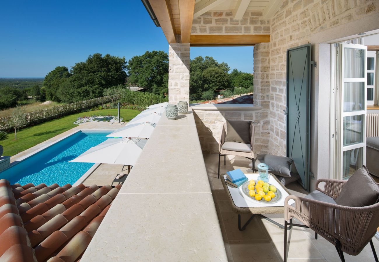 Вилла на Ladici - Villa Nevija u Ladicima for 10 people with sea view & sports complex in Central Istria