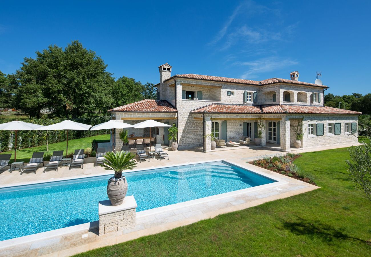 Вилла на Ladici - Villa Nevija u Ladicima for 10 people with sea view & sports complex in Central Istria