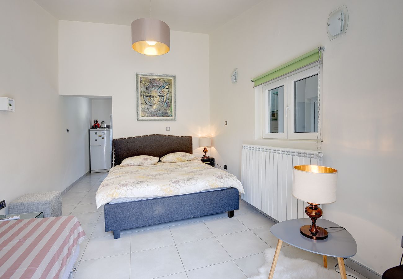 Вилла на Pula - Villa Contessa Del Mar in Pula for 7 people only 200 meters from the beach & pet friendly