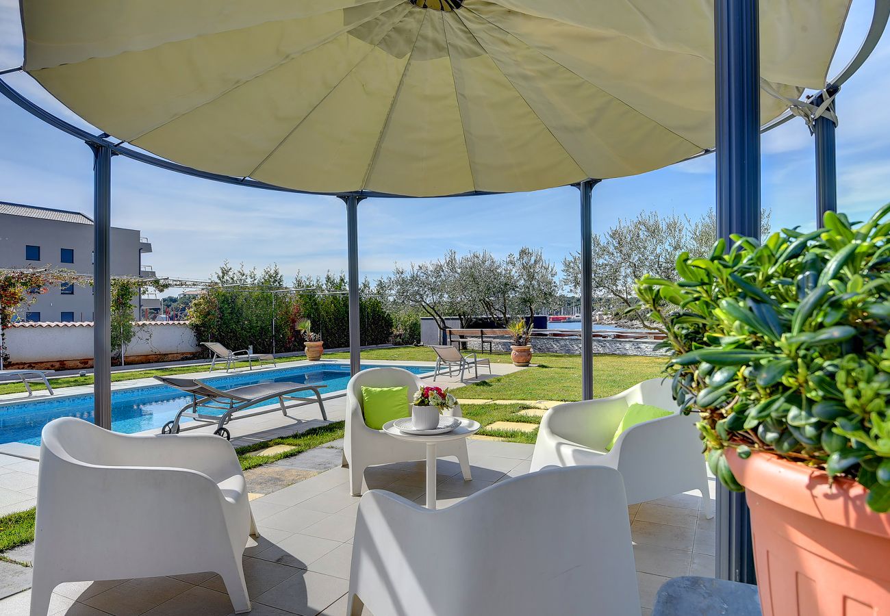 Вилла на Pula - Villa Contessa Del Mar in Pula for 7 people only 200 meters from the beach & pet friendly