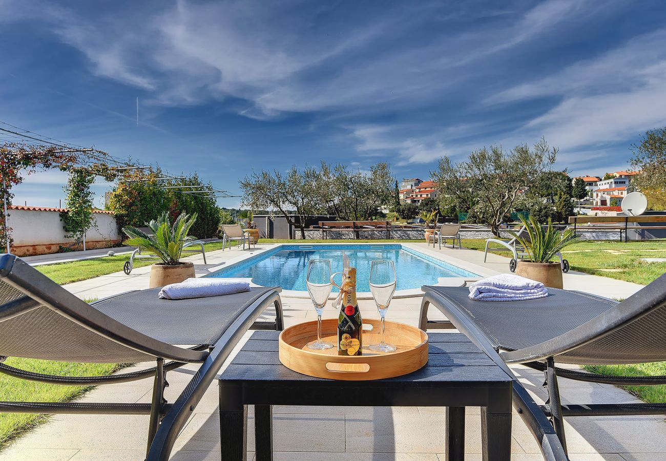 Вилла на Pula - Villa Contessa Del Mar in Pula for 7 people only 200 meters from the beach & pet friendly