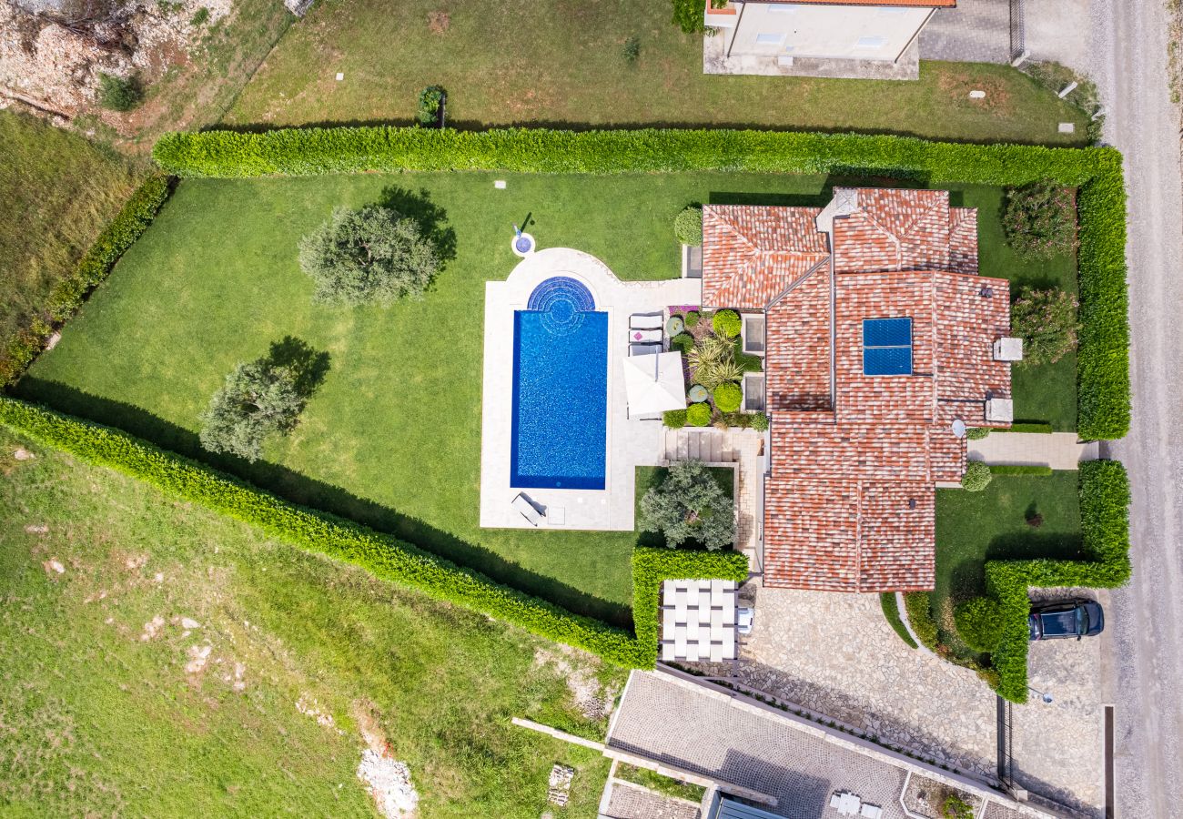 Вилла на Galižana - Villa De Flora with salt water pool & sea view near Fažana