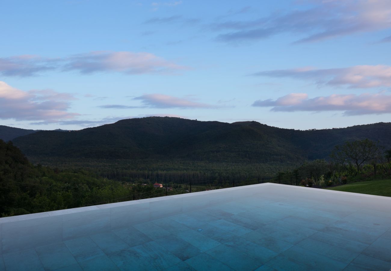 Вилла на Livade - Villa Panorama del Tartufo for 6 people in Central Istria with spa & truffle hunting experience