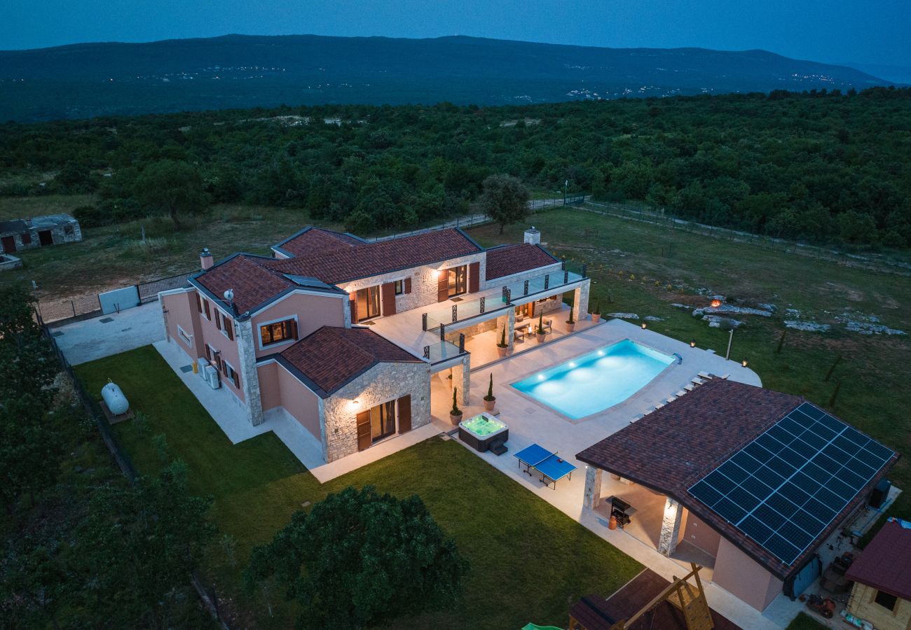 Вилла на Hrboki - Villa Antea for 10 people near Labin - Rabac with heated pool 75 m2 - welness & large garden