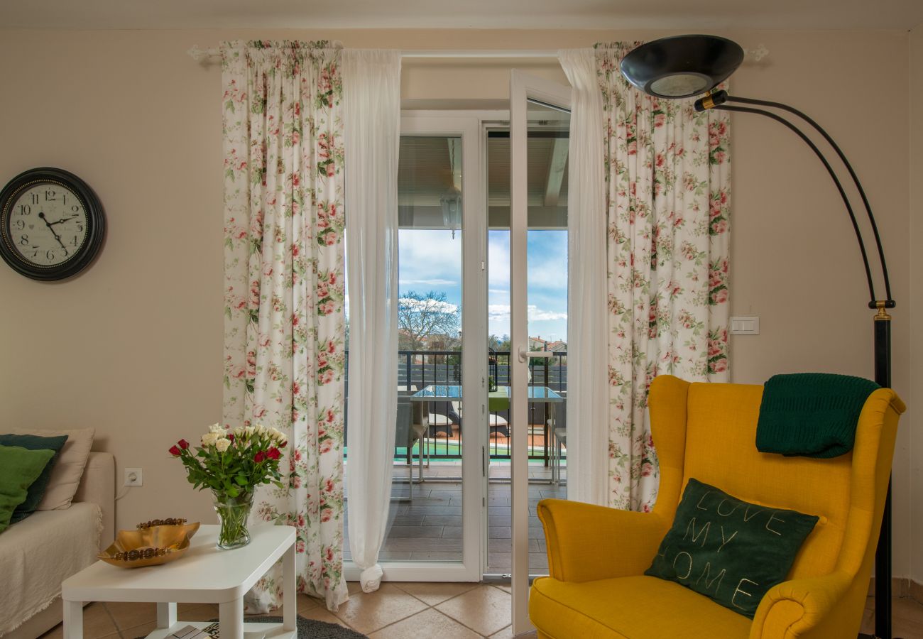 Вилла на Krnica - Villa Laura Krnica near Pula for 8 people - pet friendly with children playground