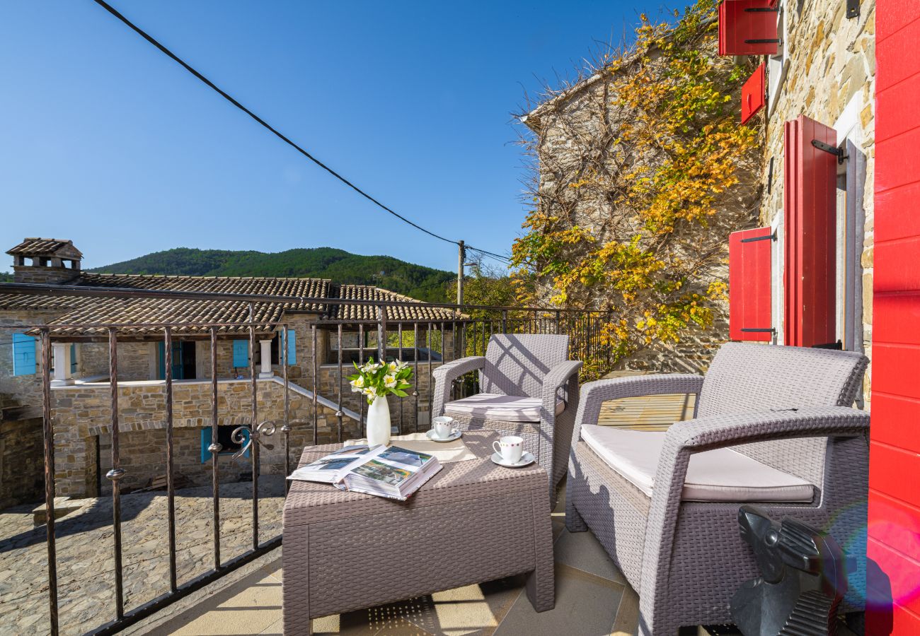 Вилла на Buzet - Villa Denis Village in Central Istria for 28 people pet friendly complex of 4 stone houses