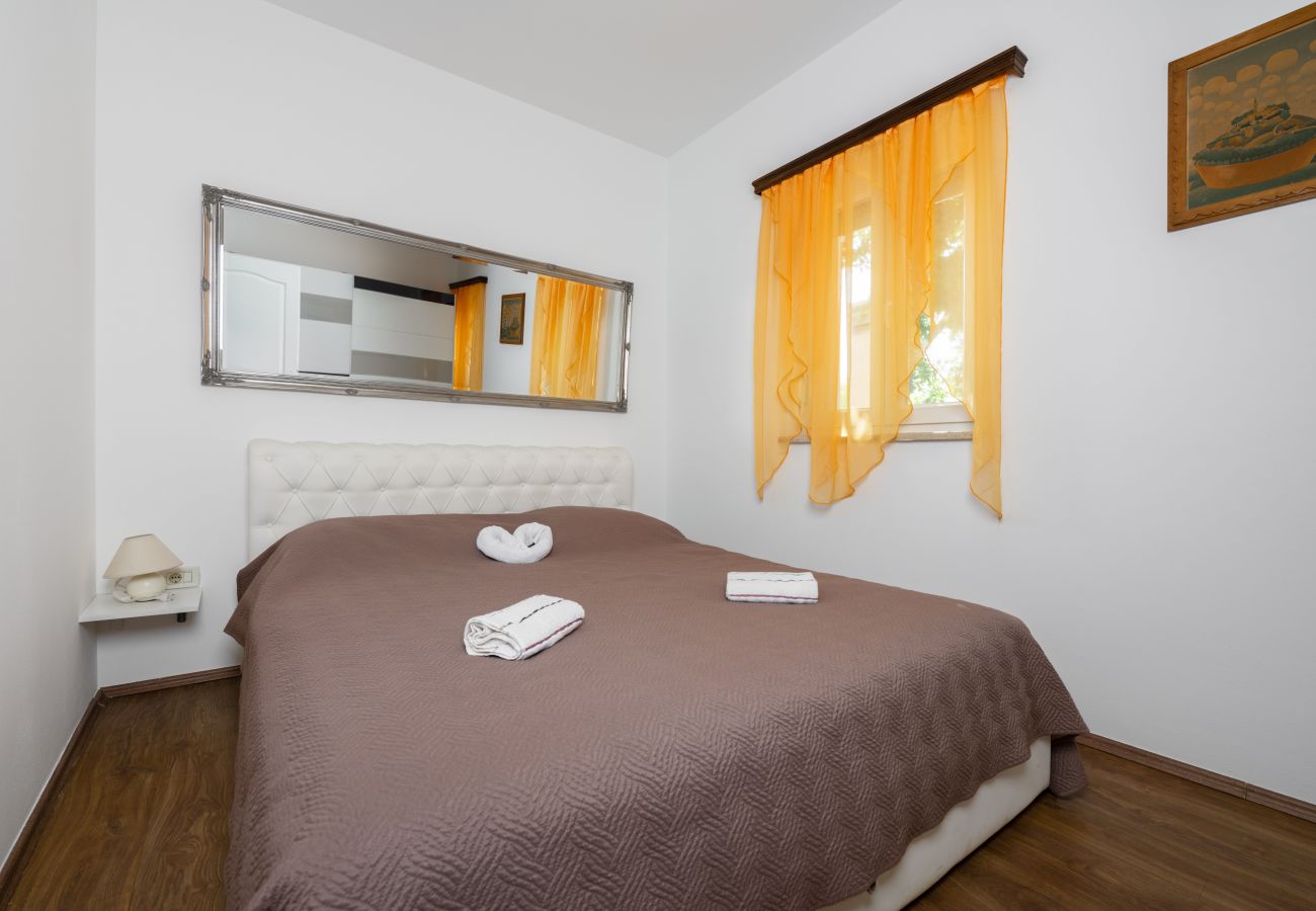 Вилла на Sveta Nedelja - Villa St. Nikola for 8 + 2 near Labin - Rabac with jacuzzi & pet friendly